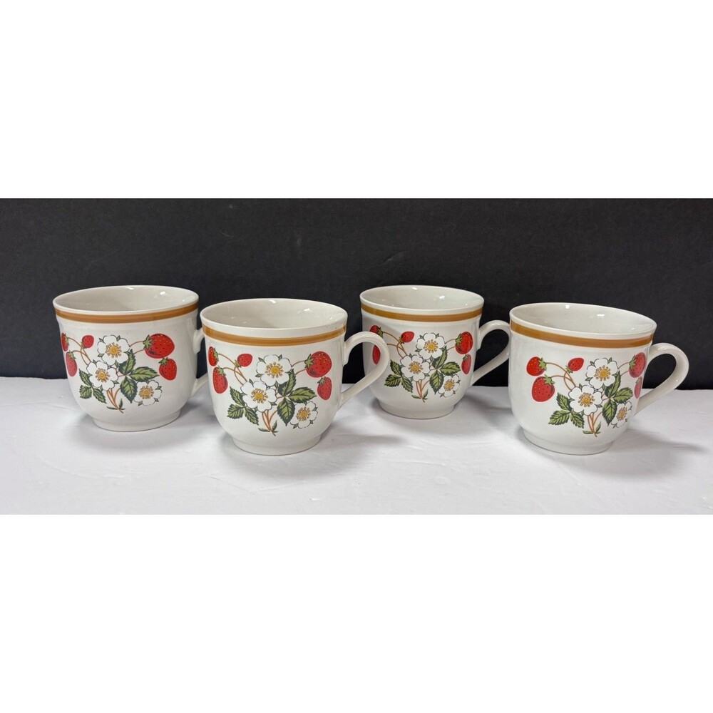 Vintage Strawberries ‘N Cream Stoneware Coffee Cup Mug Set Lot Of 4 Japan 8oz